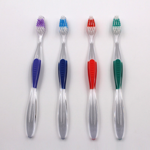 Cepillo de dientes para adultos transparente